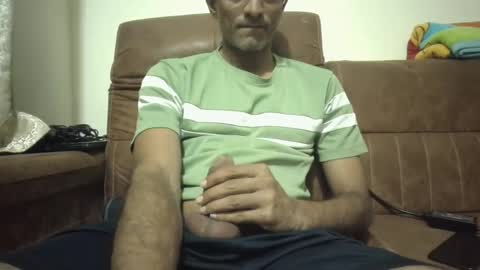Snapshot of mumbaimonster8inch chatting on January 13, 7:31 pm rajesh engineer online show from January 13, 7:31 pm