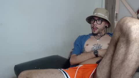 Snapshot of murdockh chatting on March 8, 5:03 am murdok online show from March 8, 5:03 am