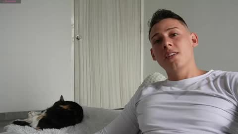 muscle_king_cum online show from March 18, 4:32 pm