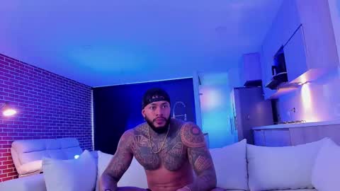 Snapshot of muscle_man19 chatting on September 23, 11:20 am Nick online show from September 23, 11:20 am