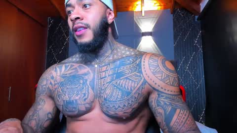 Snapshot of muscle_man19 chatting on January 3, 2:30 pm Nick online show from January 3, 2:30 pm