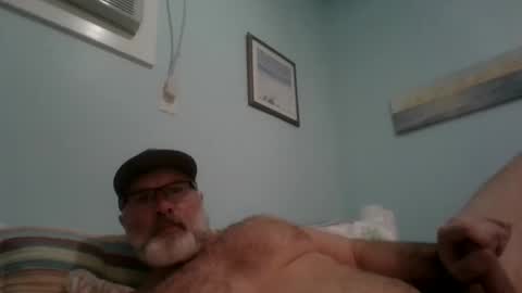 Snapshot of musclemeat41 chatting on December 30, 7:32 pm musclemeat41 online show from December 30, 7:32 pm