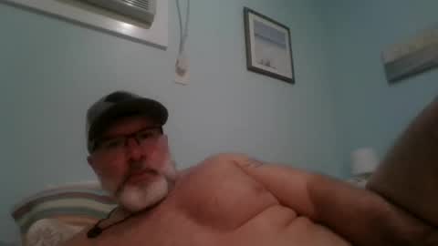Snapshot of musclemeat41 chatting on February 14, 10:04 pm musclemeat41 online show from February 14, 10:04 pm