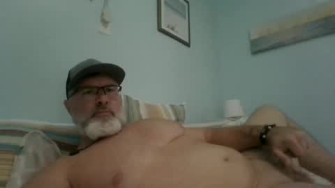 Snapshot of musclemeat41 chatting on February 3, 6:49 pm musclemeat41 online show from February 3, 6:49 pm