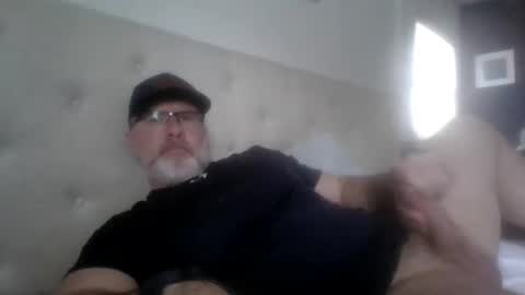 Snapshot of musclemeat41 chatting on March 9, 8:31 pm musclemeat41 online show from March 9, 8:31 pm