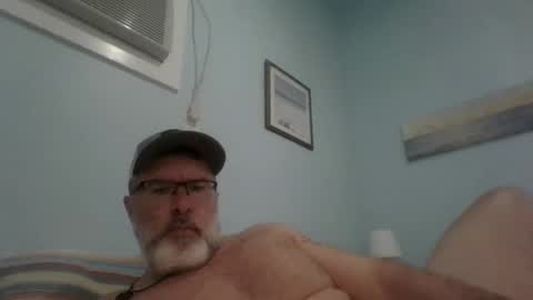 Snapshot of musclemeat41 chatting on February 18, 5:44 pm musclemeat41 online show from February 18, 5:44 pm