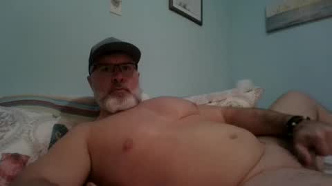 Snapshot of musclemeat41 chatting on January 29, 12:01 am musclemeat41 online show from January 29, 12:01 am