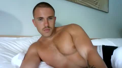 muscleshow00 online show from March 24, 10:53 am