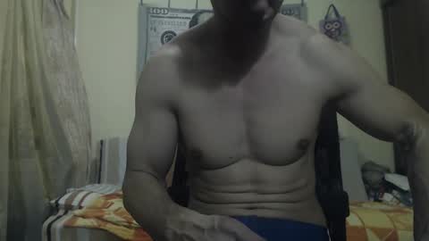 Snapshot of musculargod chatting on December 27, 12:18 am SexyMuscled online show from December 27, 12:18 am