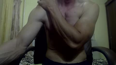 Snapshot of musculargod chatting on September 29, 8:16 pm SexyMuscled online show from September 29, 8:16 pm