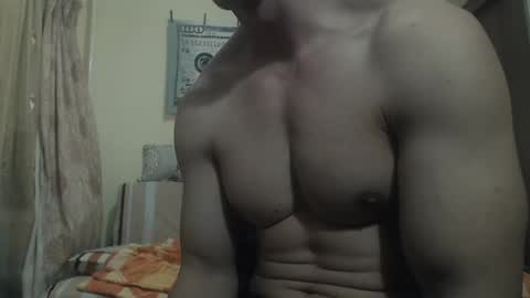 Snapshot of musculargod chatting on February 8, 10:19 pm SexyMuscled online show from February 8, 10:19 pm