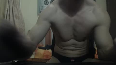 Snapshot of musculargod chatting on February 1, 12:51 am SexyMuscled online show from February 1, 12:51 am