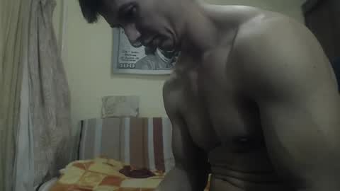 Snapshot of musculargod chatting on December 6, 9:13 pm SexyMuscled online show from December 6, 9:13 pm