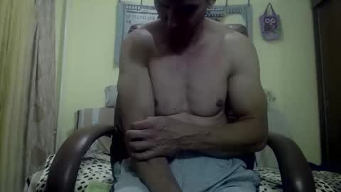 Snapshot of musculargod chatting on October 6, 9:41 pm SexyMuscled online show from October 6, 9:41 pm