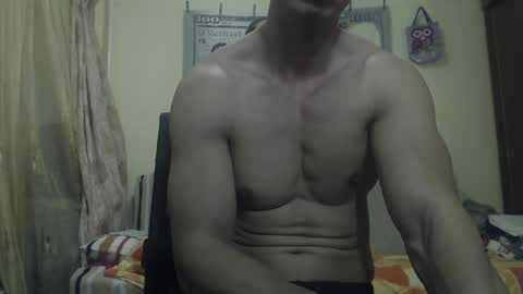 Snapshot of musculargod chatting on December 24, 12:00 am SexyMuscled online show from December 24, 12:00 am