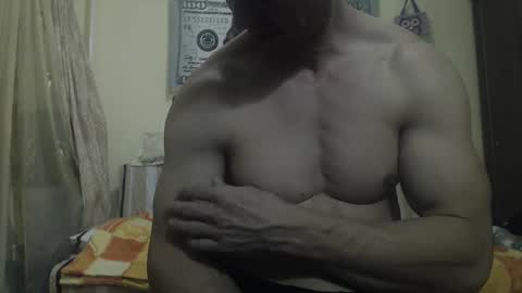 Snapshot of musculargod chatting on January 6, 8:07 pm SexyMuscled online show from January 6, 8:07 pm