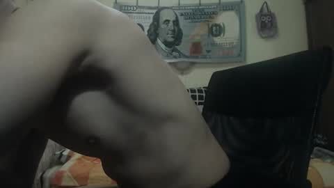 Snapshot of musculargod chatting on January 30, 8:42 pm SexyMuscled online show from January 30, 8:42 pm
