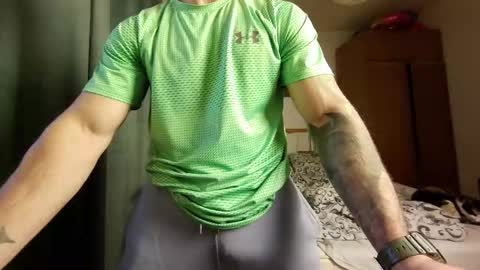 Snapshot of muslejoker chatting on October 3, 9:58 am musle joker online show from October 3, 9:58 am