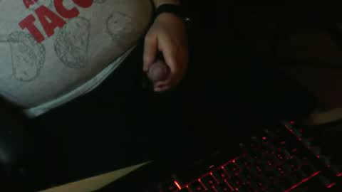 Snapshot of muso44 chatting on December 22, 11:44 am Muso online show from December 22, 11:44 am