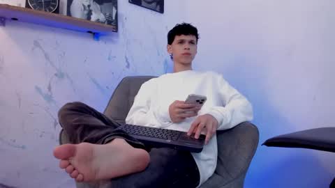 Mykel   online show from October 14, 3:30 pm