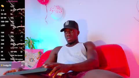 Mylo Wallace  online show from February 27, 4:21 pm