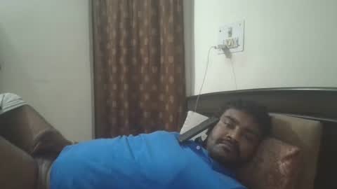 NAIRANANDU28 online show from April 20, 5:48 pm