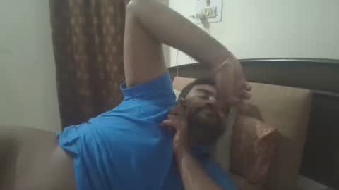 NAIRANANDU28 online show from April 21, 7:42 pm