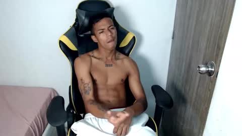 nando_col online show from November 2, 12:20 pm