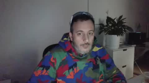 nassobout online show from October 26, 2:35 am