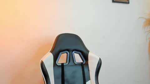 natan_77 online show from November 29, 3:08 am