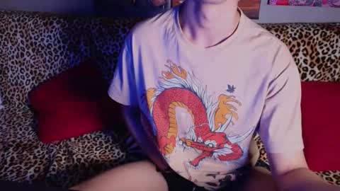 N A T H AN online show from November 18, 12:20 pm