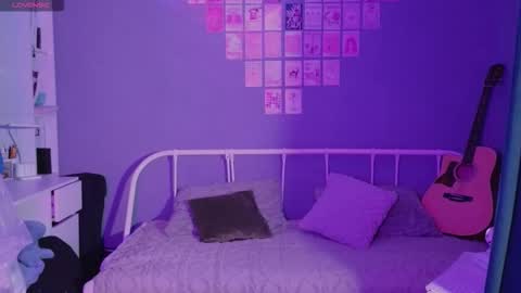 N A T H AN online show from November 19, 12:27 pm