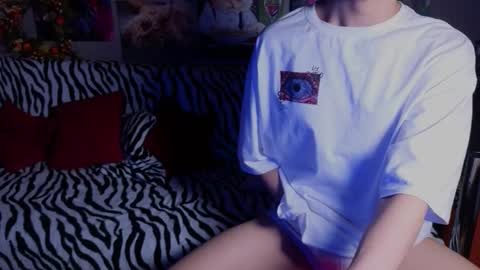 N A T H AN online show from November 20, 12:37 pm