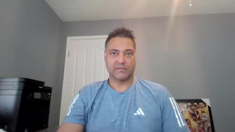 navgill09 online show from October 7, 5:28 pm