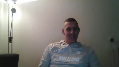 nederland77 online show from December 18, 6:25 pm