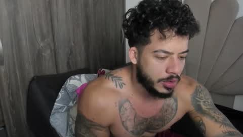 Nei turn green online show from December 21, 12:24 pm