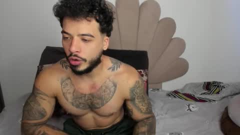 Nei turn green online show from January 12, 1:26 pm