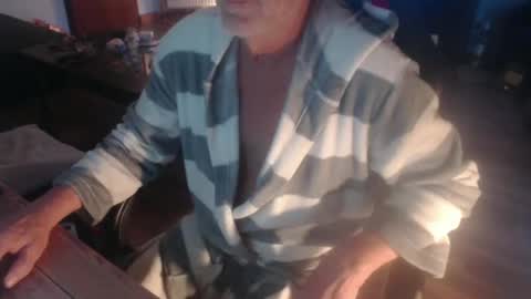 neptun1965 online show from December 19, 7:51 am