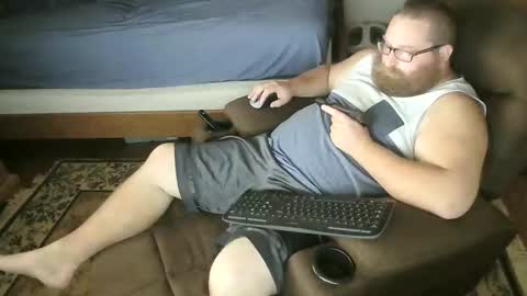 Snapshot of nerdychub4fun chatting on October 21, 1:31 am nerdychub4fun online show from October 21, 1:31 am