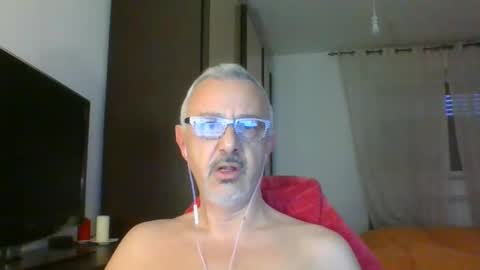 Snapshot of nevenerabis chatting on February 10, 7:15 am nevenerabis online show from February 10, 7:15 am
