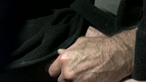 nevrsaynevr2000 online show from October 2, 1:42 am