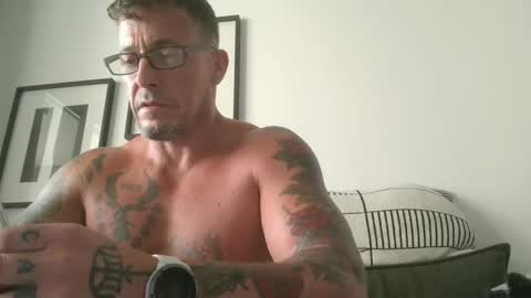 Newbdes online show from February 28, 2:31 pm