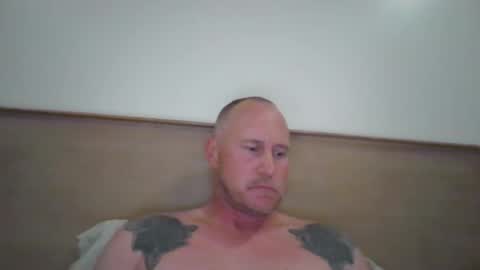 amandandhisgirl online show from December 3, 3:34 am