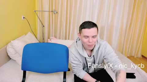 Snapshot of nic_ky chatting on December 14, 8:45 am Nick PVT is open FanslyTwitter - Nic kycb online show from December 14, 8:45 am
