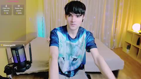 Snapshot of nic_ky chatting on February 19, 8:41 pm Nick PVT is open FanslyTwitter - Nic kycb online show from February 19, 8:41 pm
