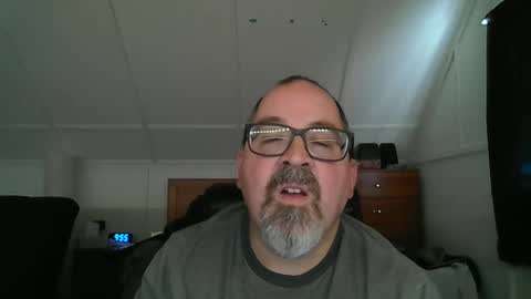 niceguy7208 online show from September 19, 1:55 pm