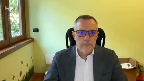 Snapshot of niceshy_71 chatting on October 22, 3:27 pm Andrew online show from October 22, 3:27 pm