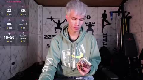 Nick  online show from December 5, 12:34 pm