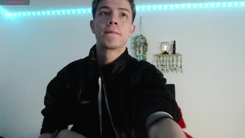 Nick  online show from April 6, 1:12 pm