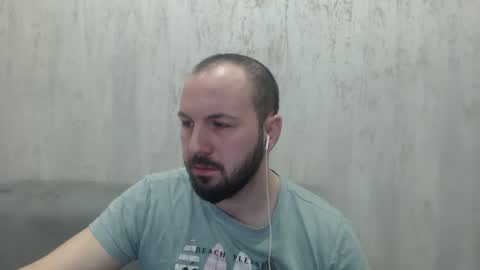 Julian online show from March 9, 11:54 pm